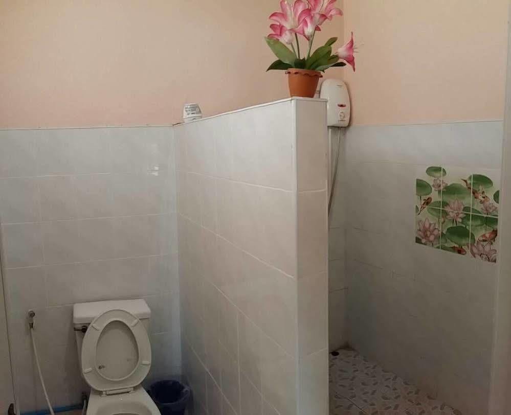 Subtawee Resort Σούρατ Τανί Εξωτερικό φωτογραφία